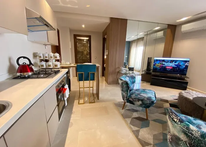 Pearl 13 - Brand New, Luxury & Elegant W/ Balcony