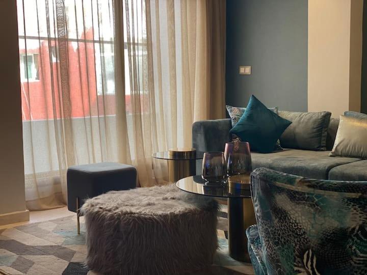 Pearl 13 - Brand New, Luxury & Elegant W/ Balcony Apartment Casablanca