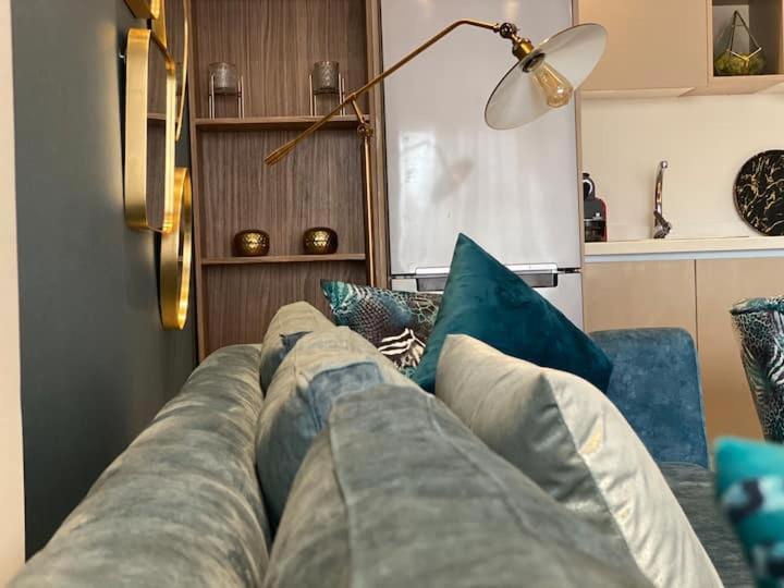 Pearl 13 - Brand New, Luxury & Elegant W/ Balcony * Casablanca